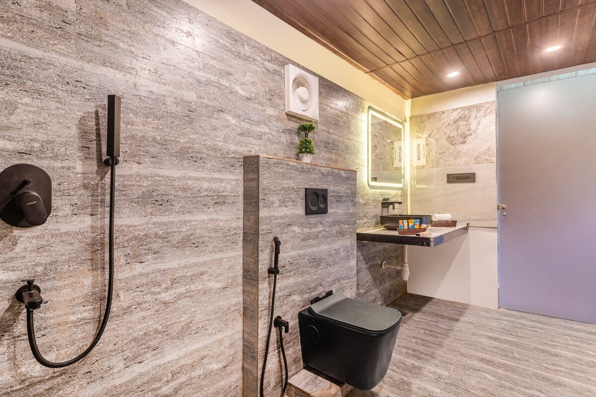 Risacca Crown Jaipur