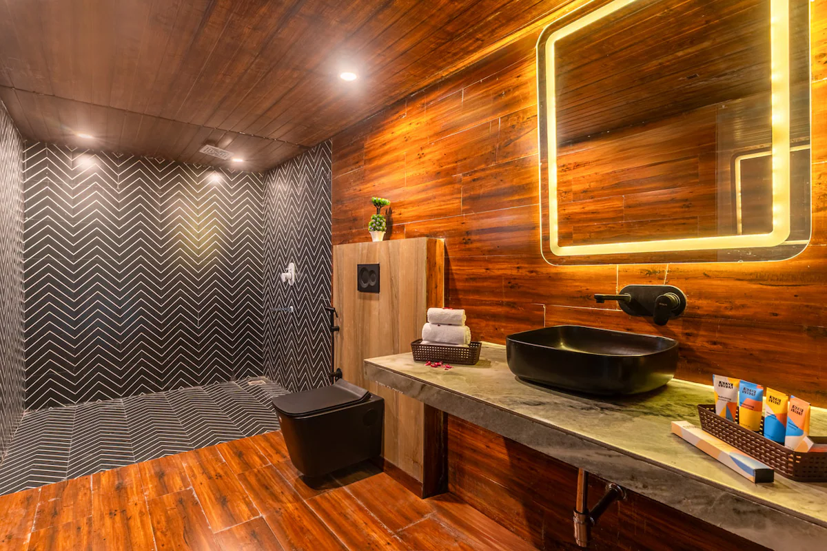 Risacca Crown Jaipur