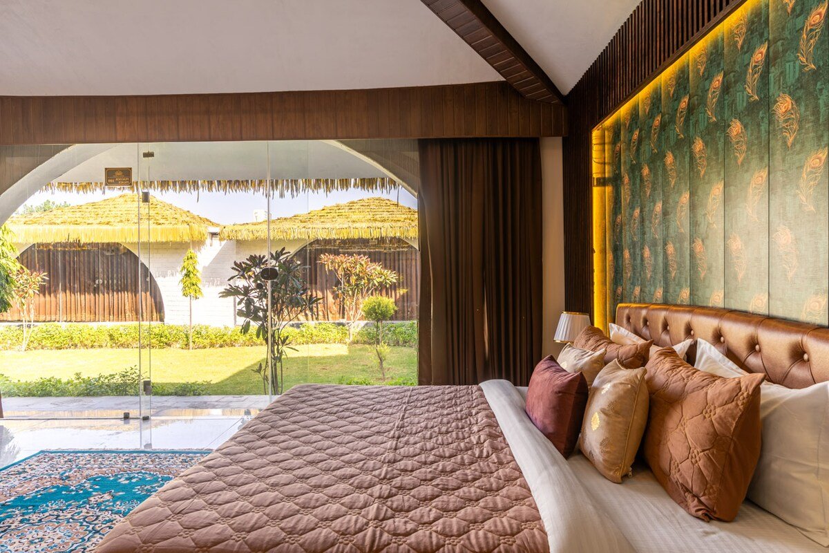 Risacca Crown Jaipur