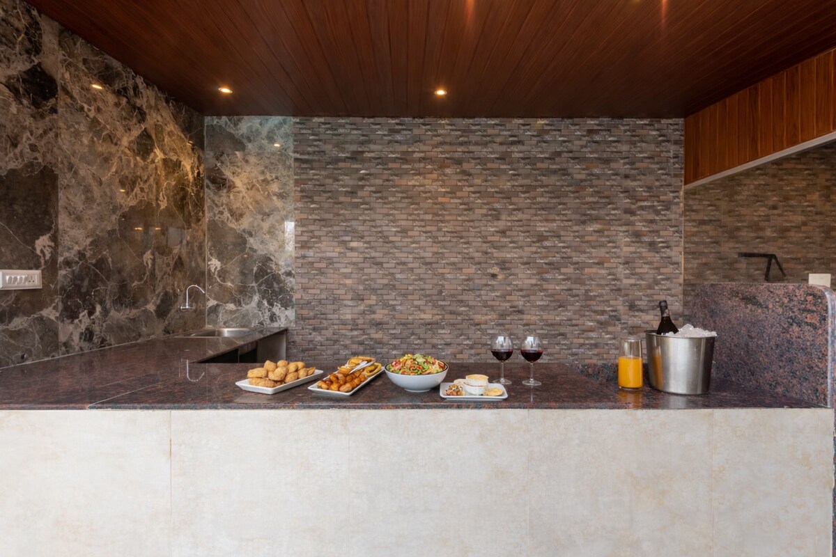 RE Haven Lonavala