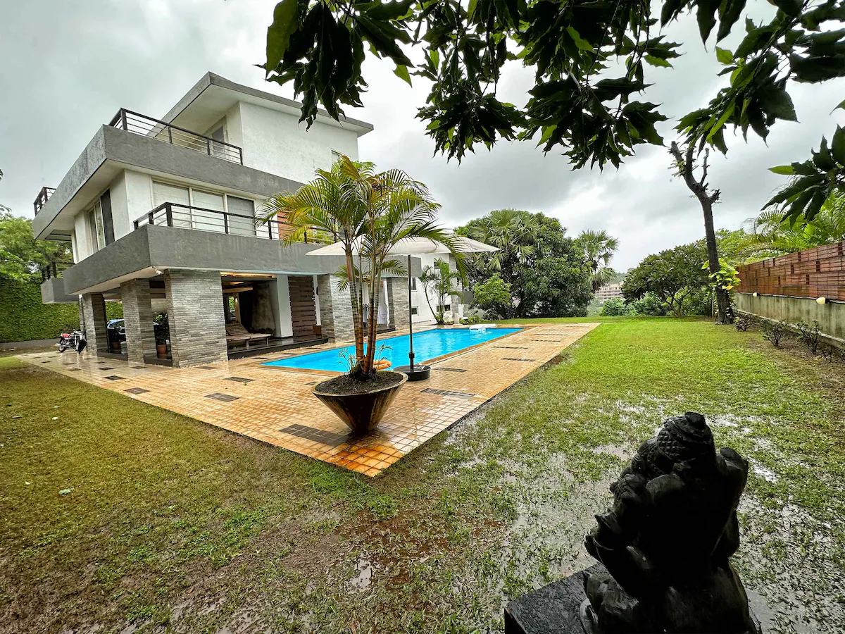 Gorai beach 4 BHK villa Seaview Soiree