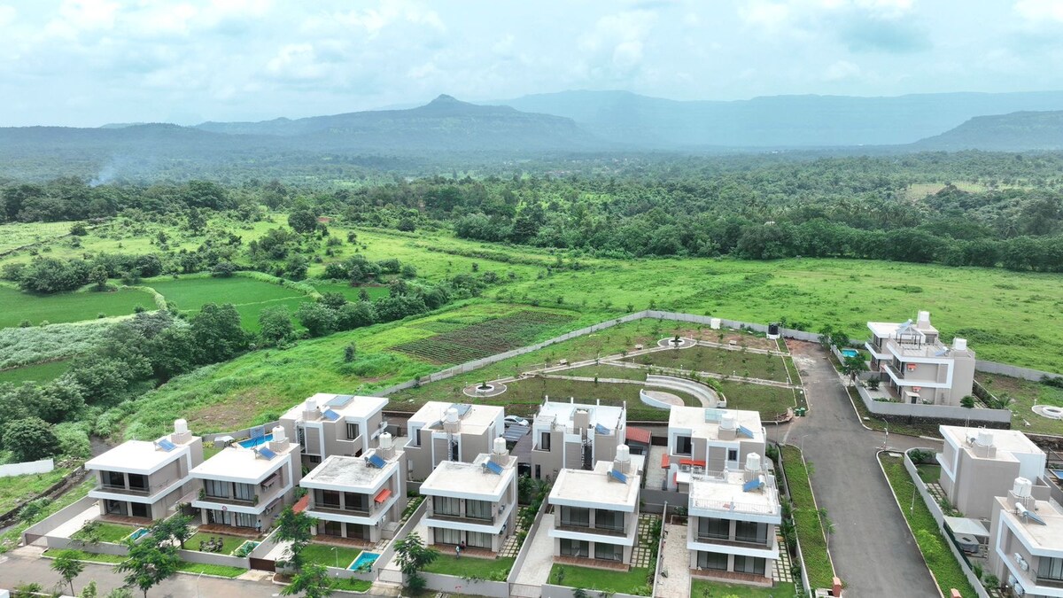 Nakshatra 6 BHK Karjat