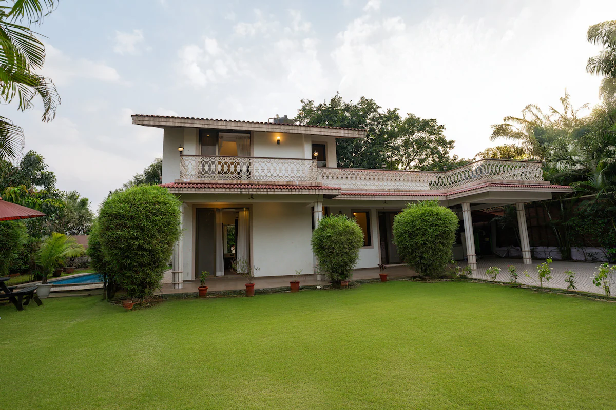 V'la Le RK Lonavala