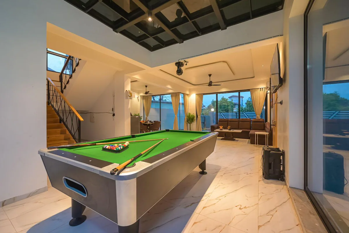 RE Treat 6BHK Luxury Pool Villa Lonavala