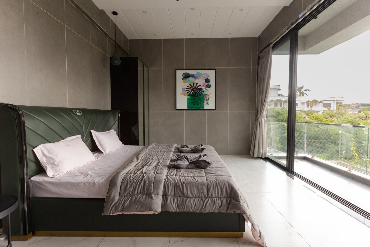 RE Oasis 5BHK Luxury Villa Lonavala