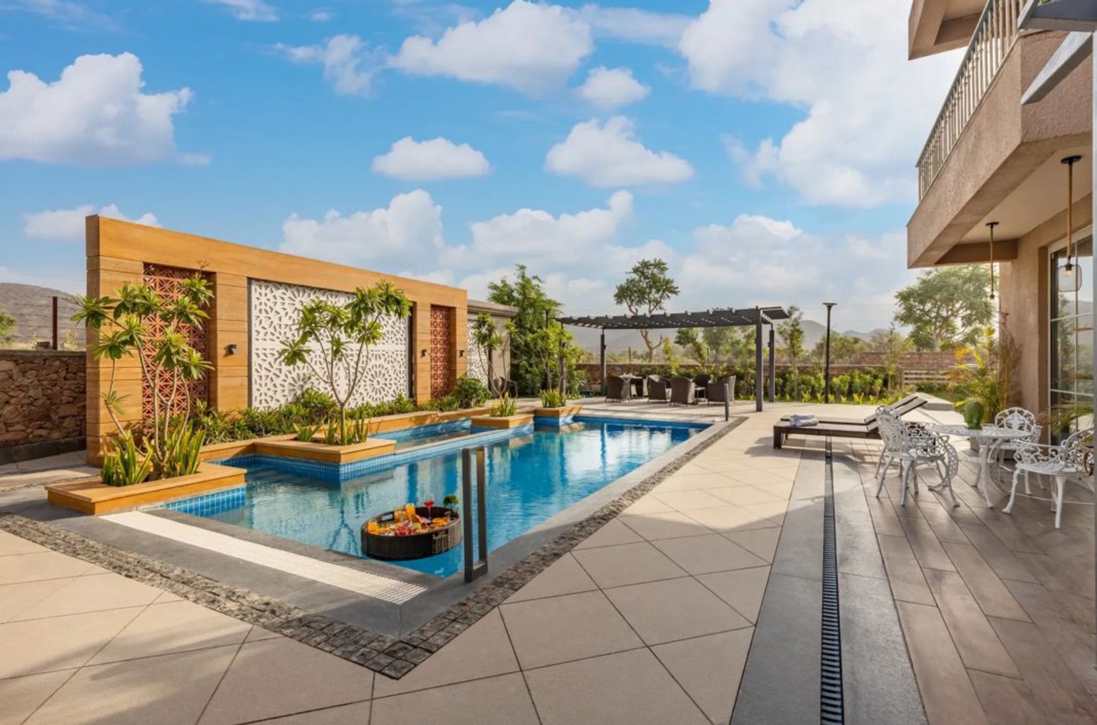 Royal Hillside Haven Jaipur