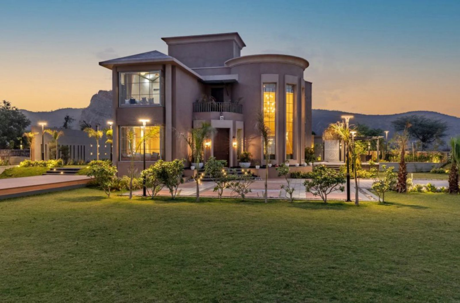 Royal Hillside Haven Jaipur