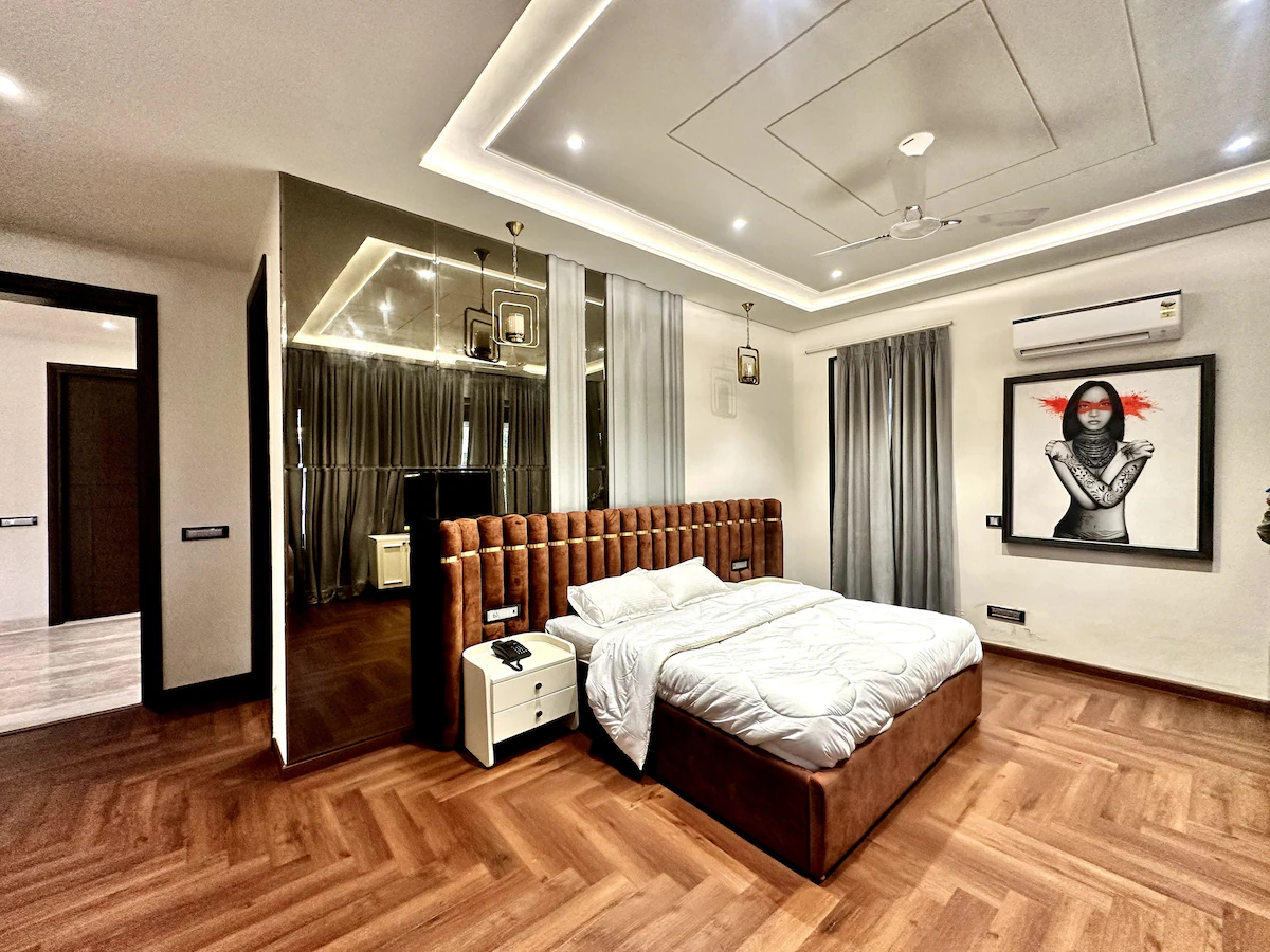 Luxmontage farm Delhi