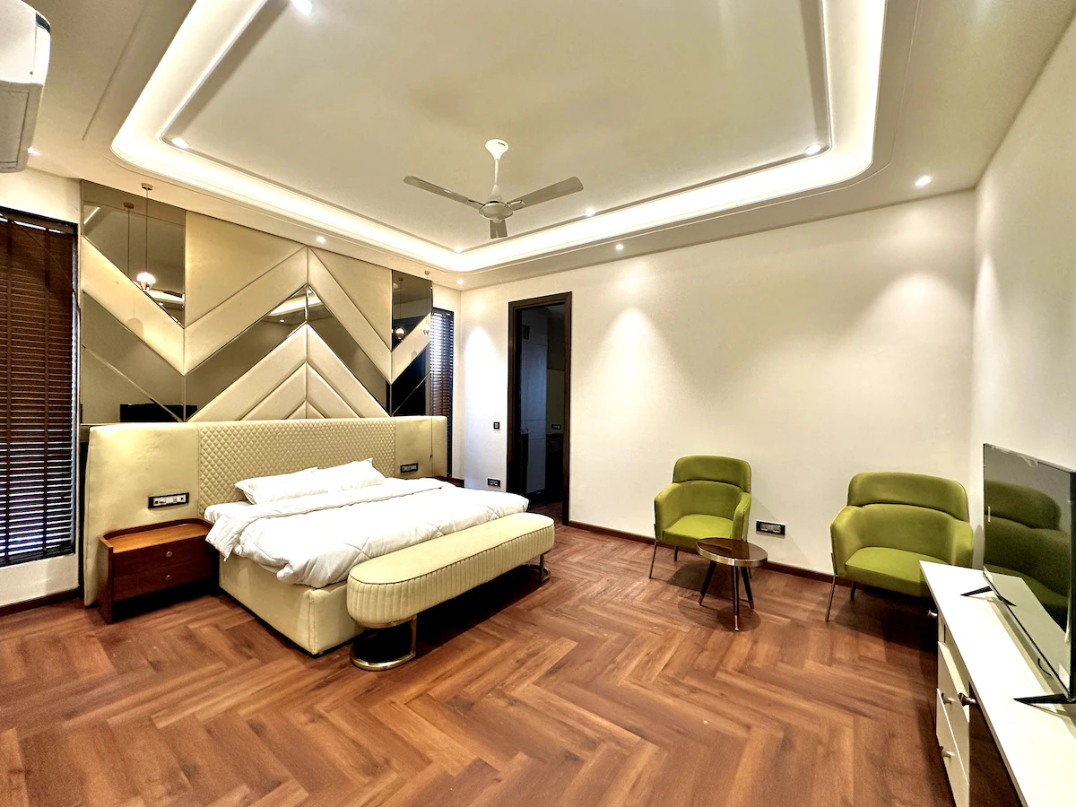 Luxmontage farm Delhi