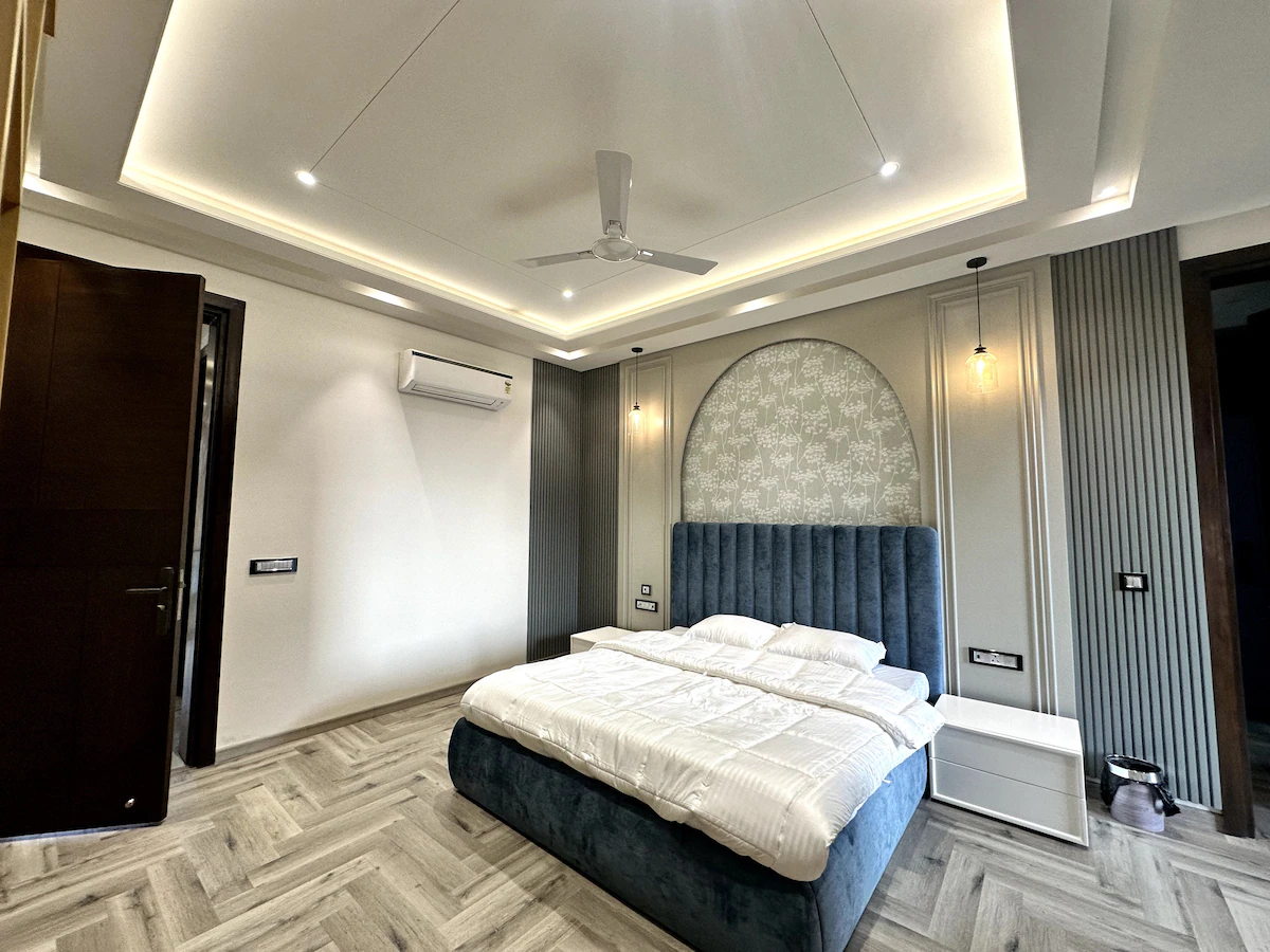 Luxmontage farm Delhi
