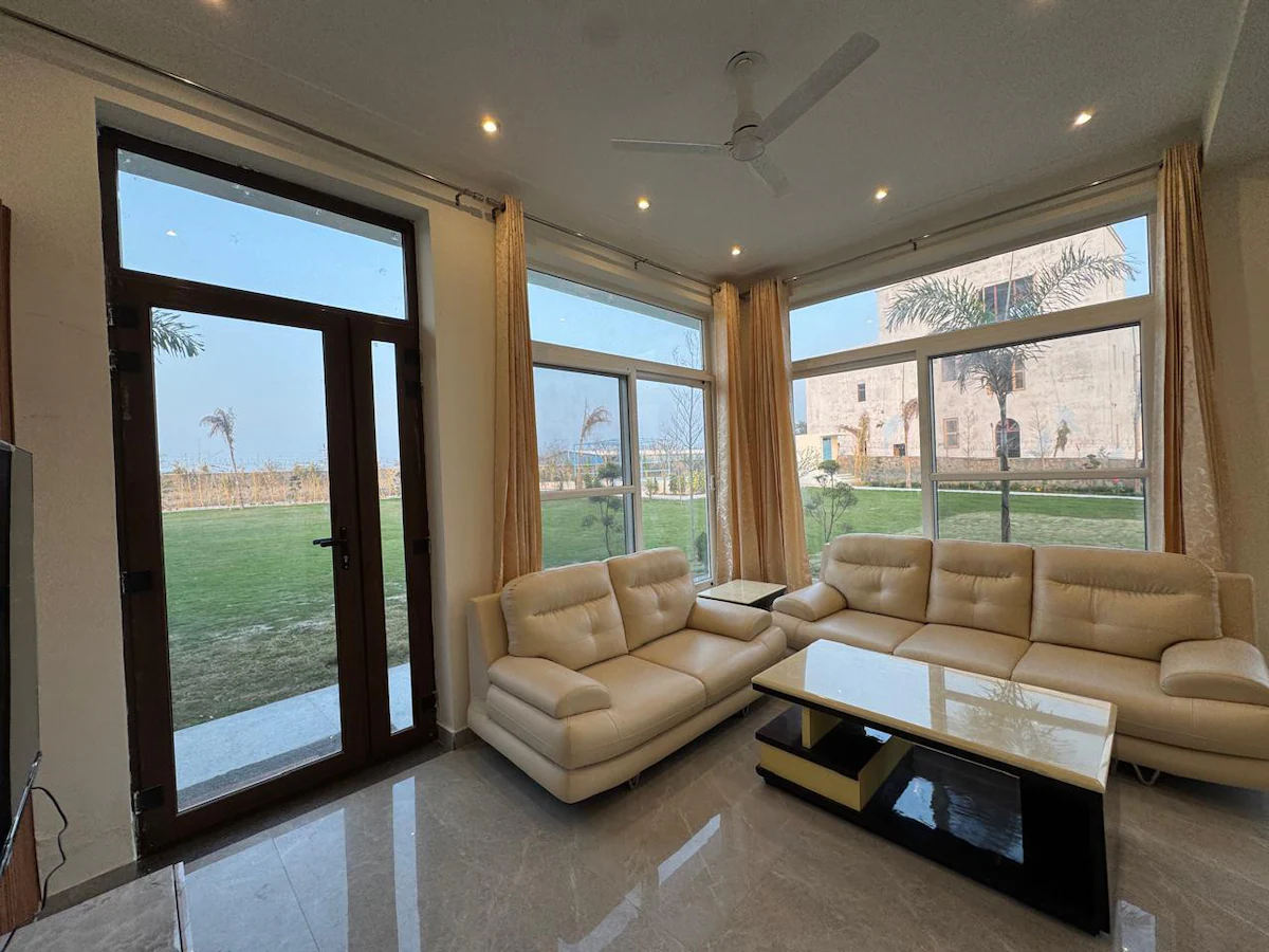Galaxy Aravali Farm Gurgaon