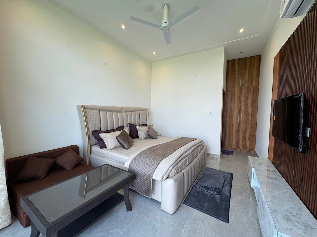 Galaxy Aravali Farm Gurgaon