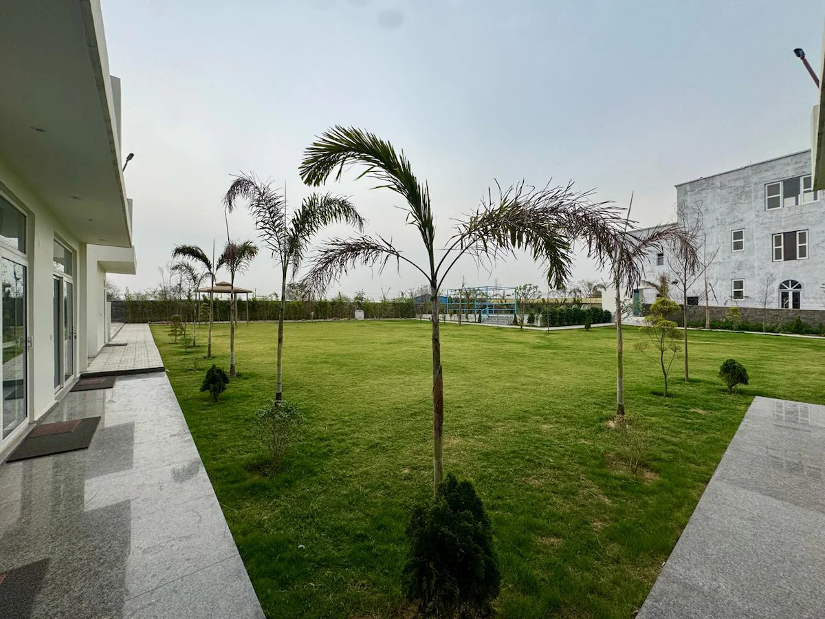Galaxy Aravali Farm Gurgaon