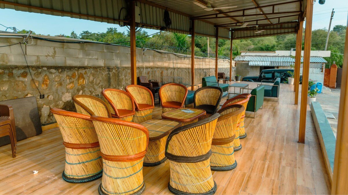 Galaxy Aravali Farm Gurgaon