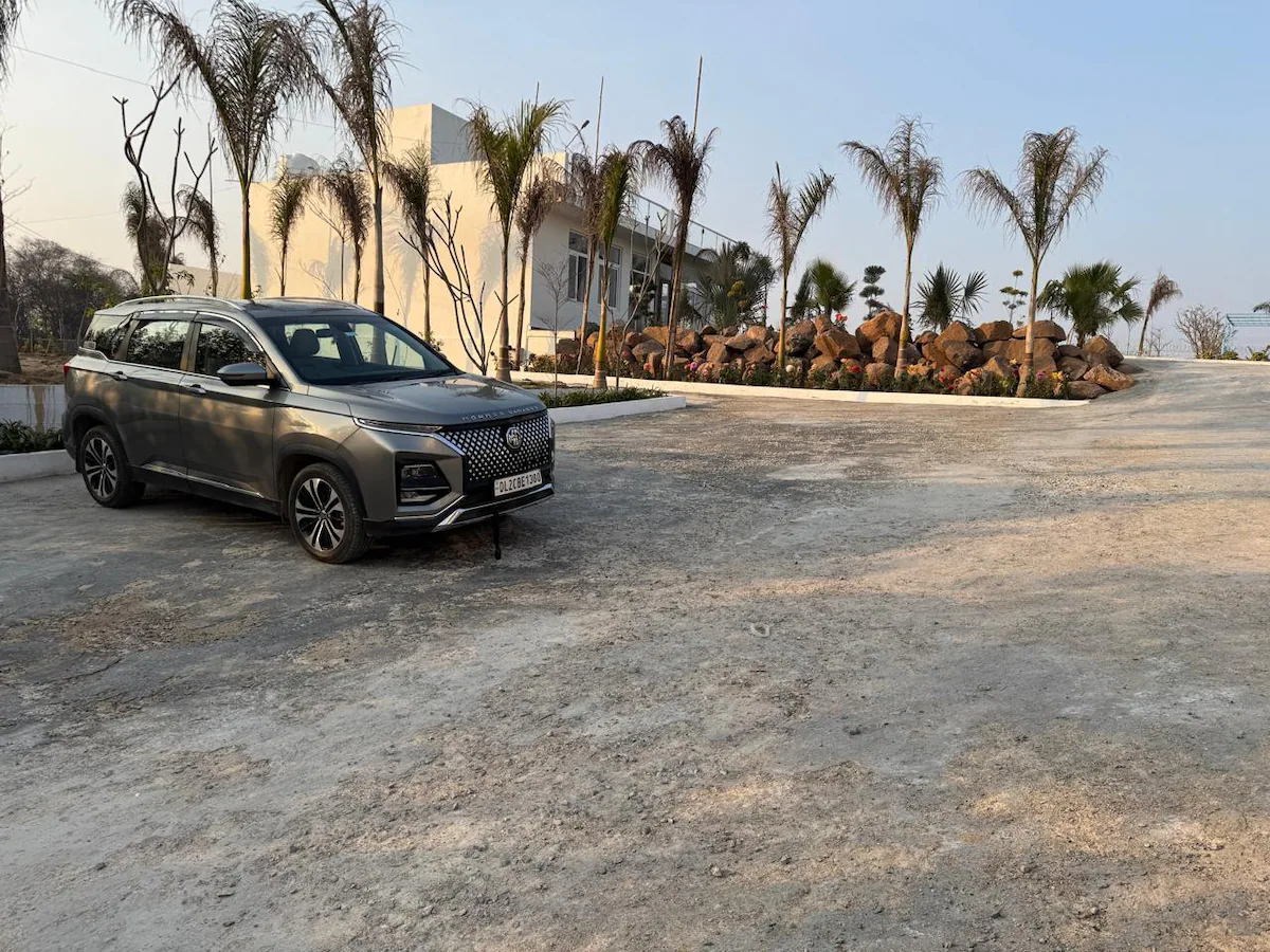 Galaxy Aravali Farm Gurgaon