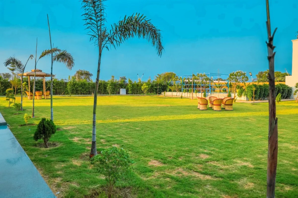 Galaxy Aravali Farm Gurgaon