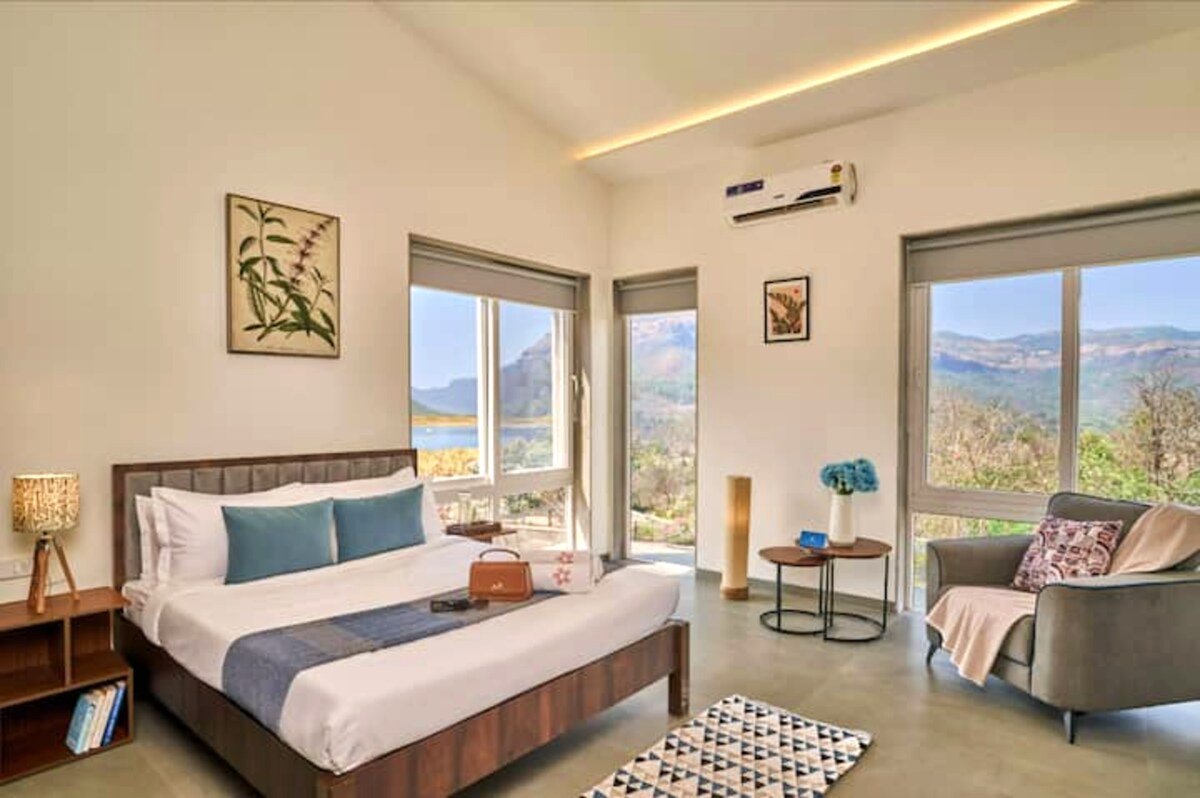 Sunrise Manor 3 BHK Pet Friendly Villa Lonavala