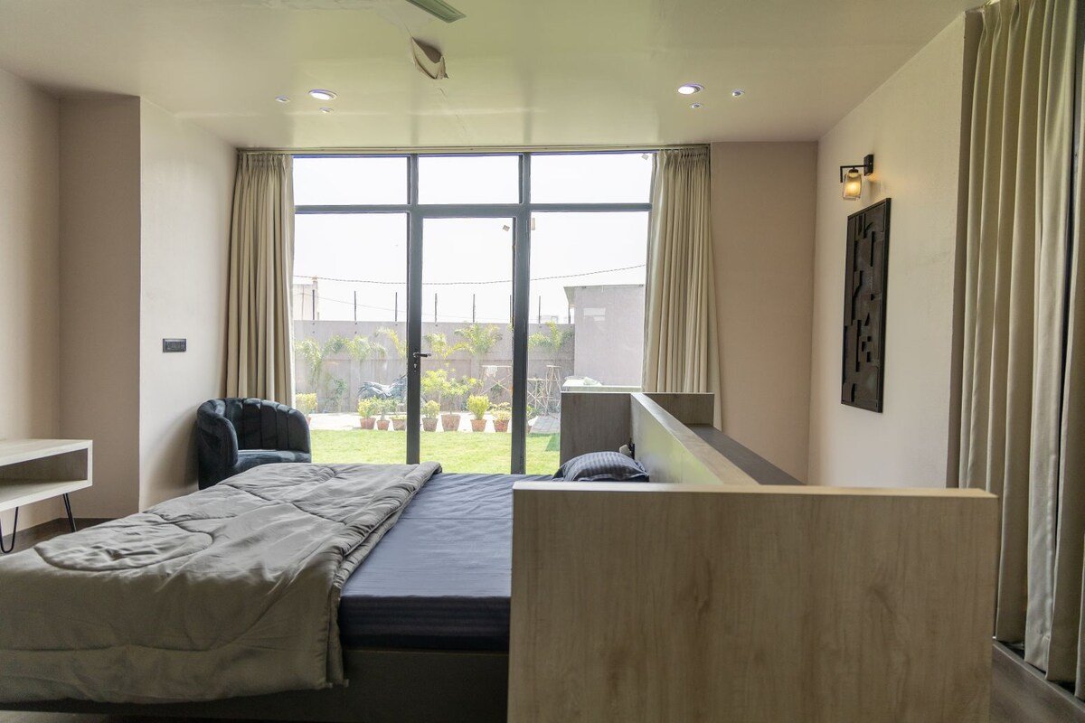 The Retreat By Pinnacle Suites Jaipur