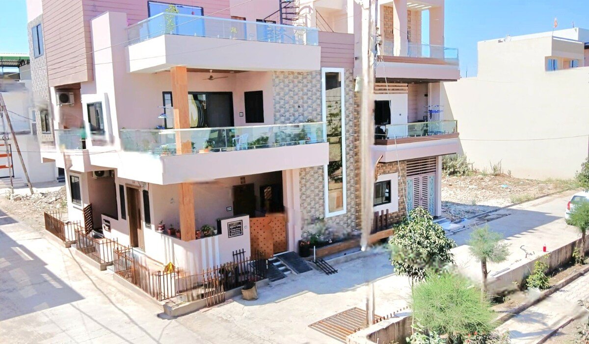 Shree Stay INN 'RajSee-Villa' Ujjain