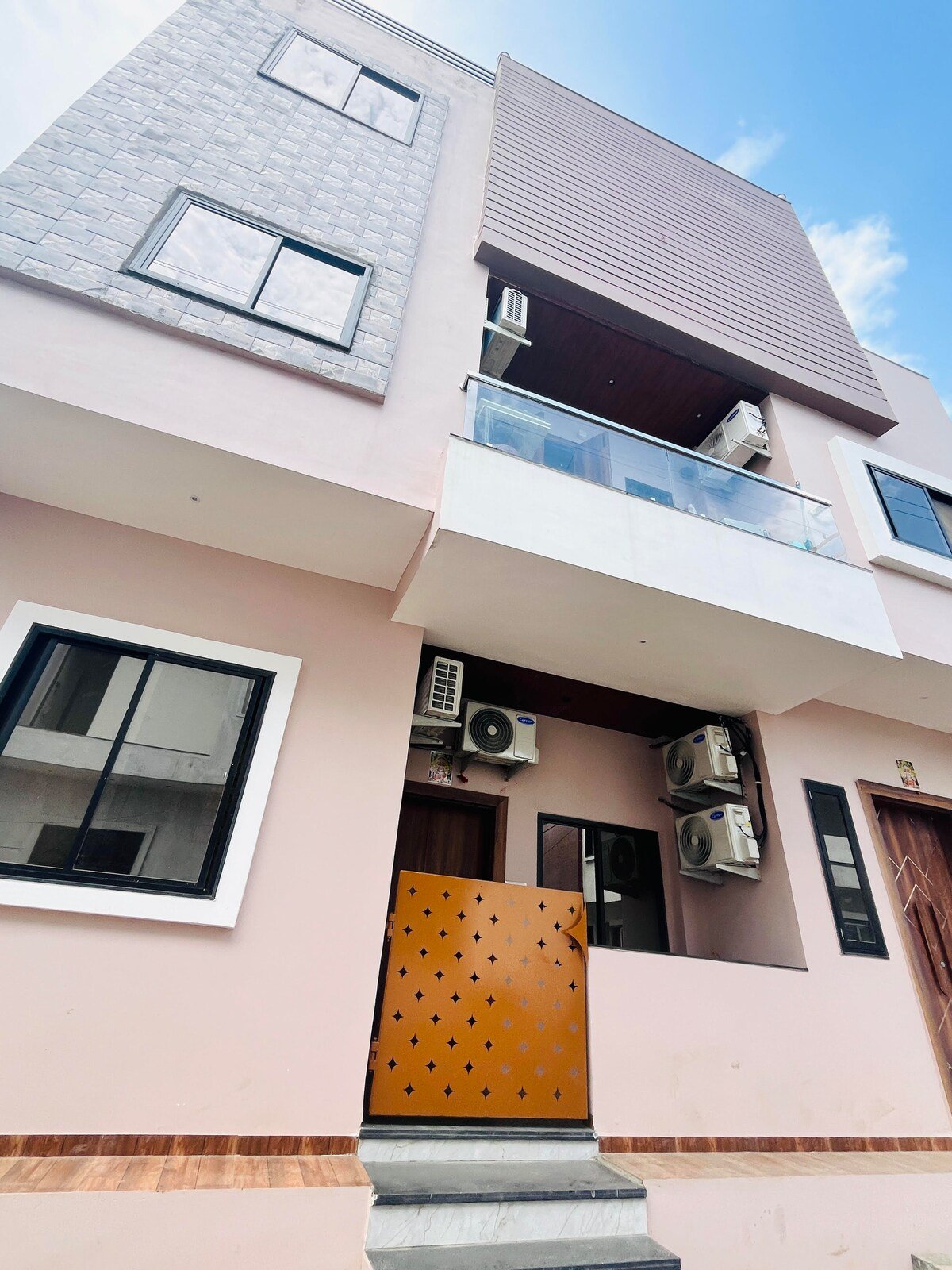 Shree Stay INN 'RajSee-Villa' Ujjain