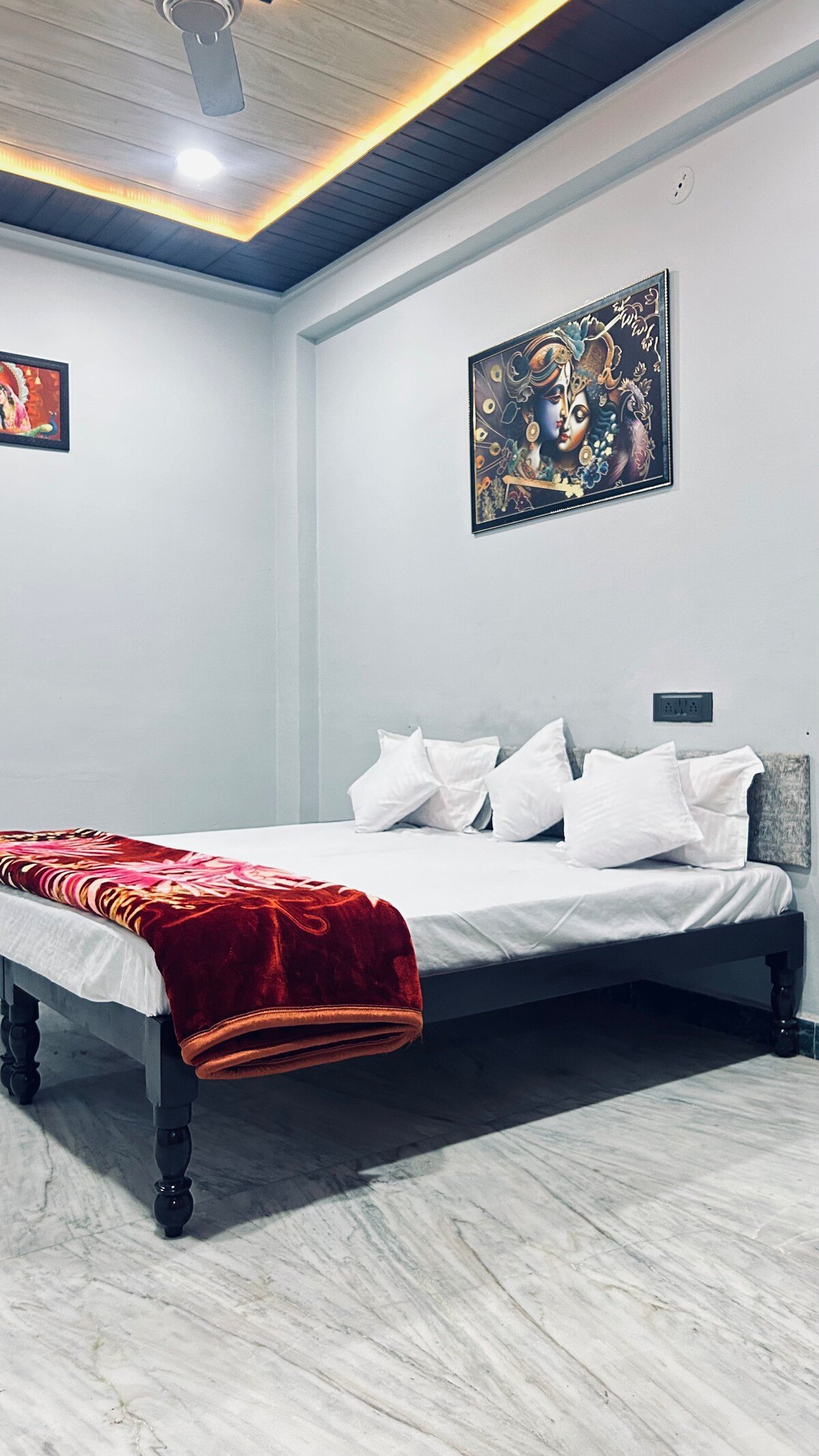 The Ark Comfortable Stays Ujjain