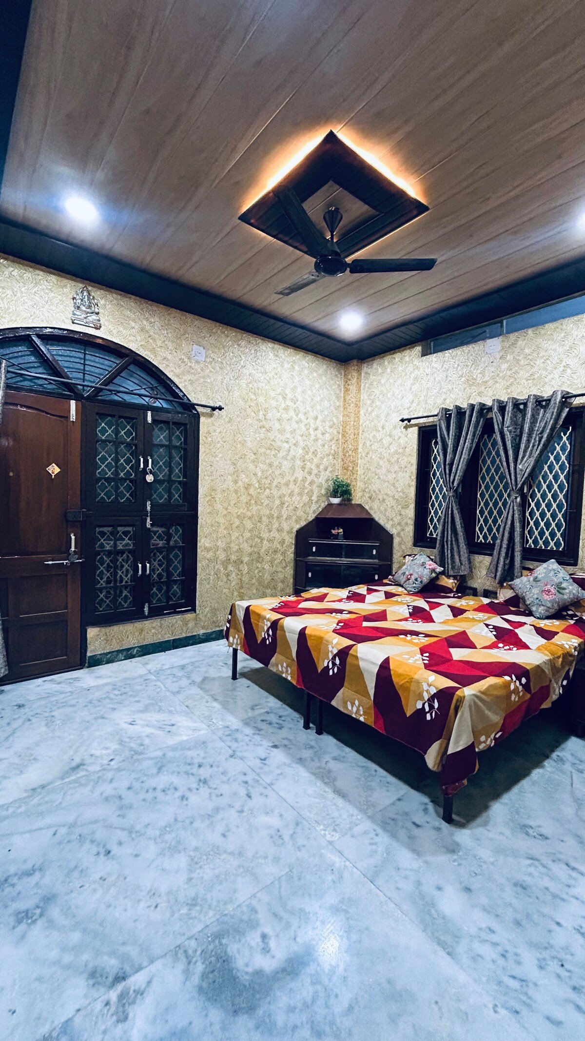 The Ark Comfortable Stays Ujjain