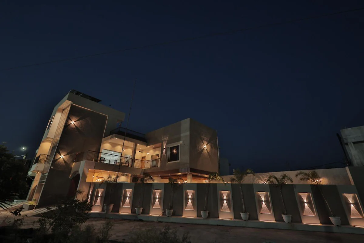 Aikantik Villa Ujjain