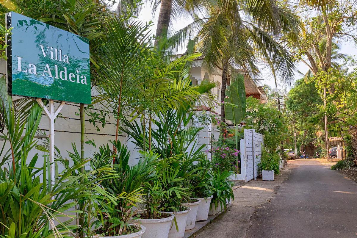 Sleek White 8BDR Villa Near Baga Beach