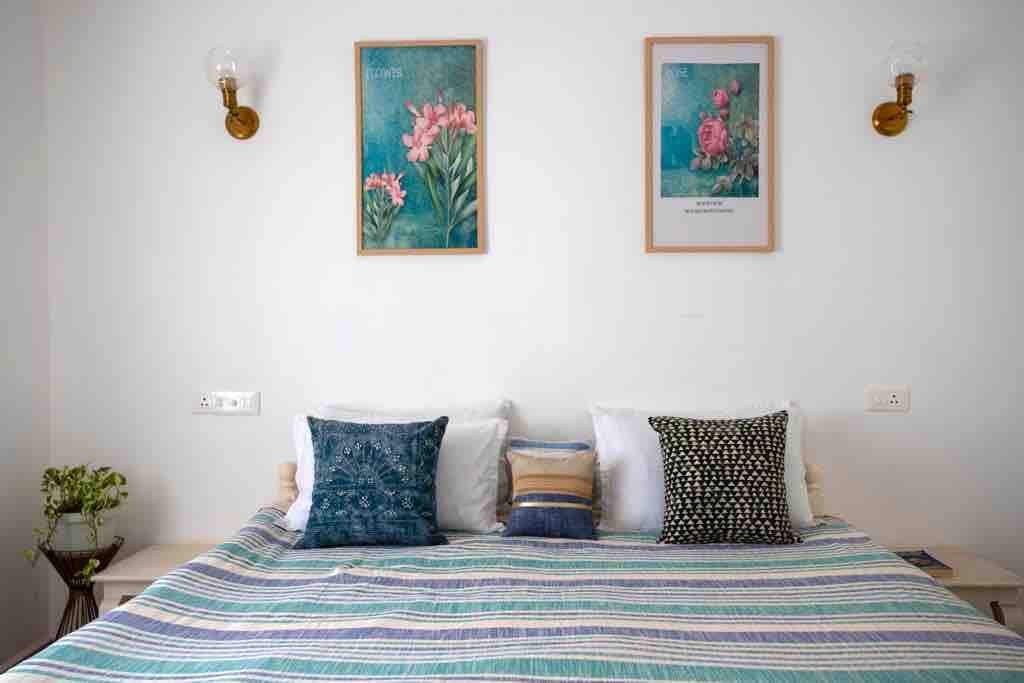 Sleek White 8BDR Villa Near Baga Beach