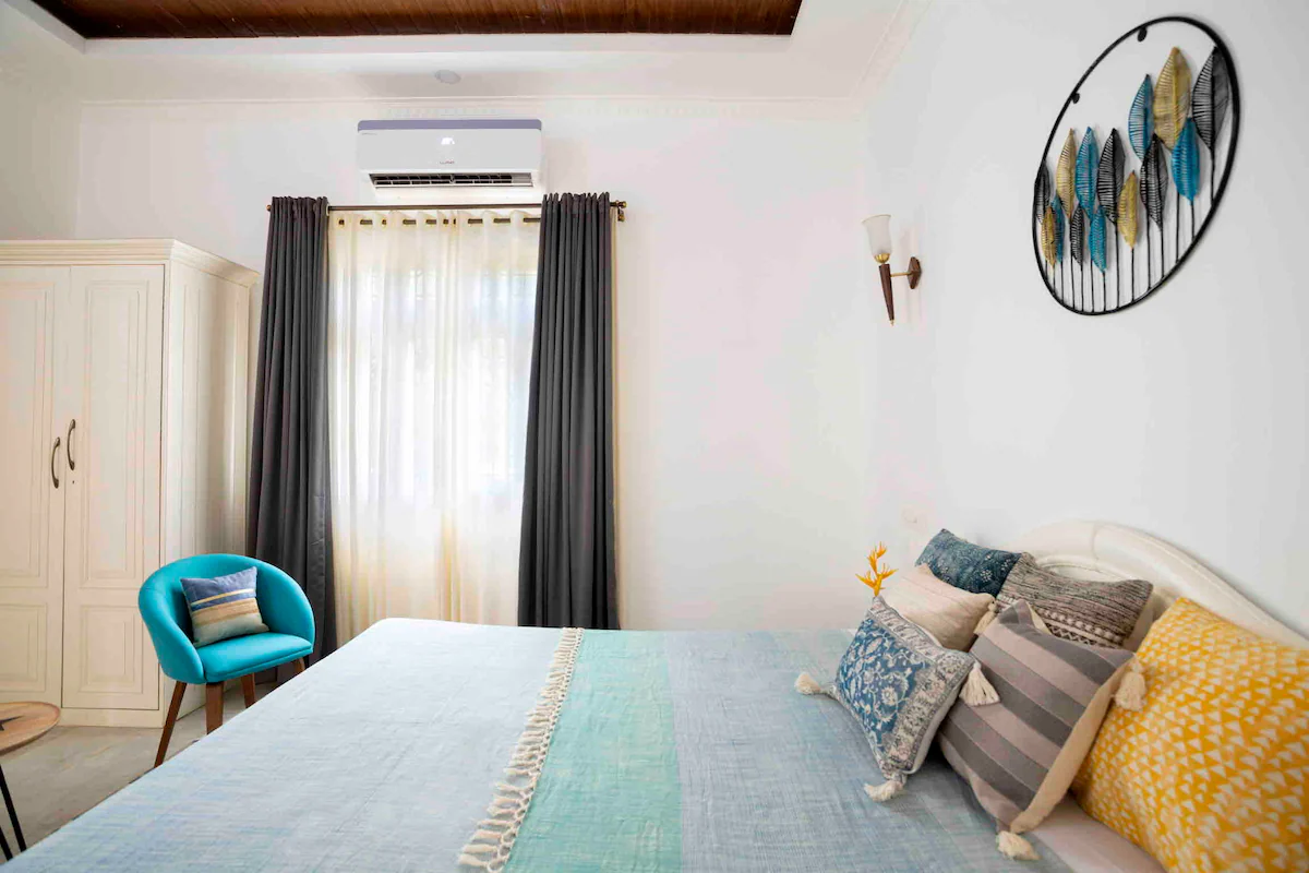 Sleek White 8BDR Villa Near Baga Beach