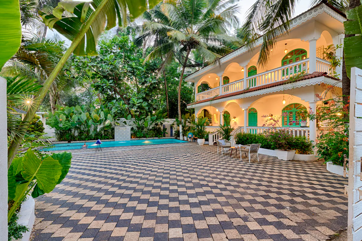 Sleek White 8BDR Villa Near Baga Beach