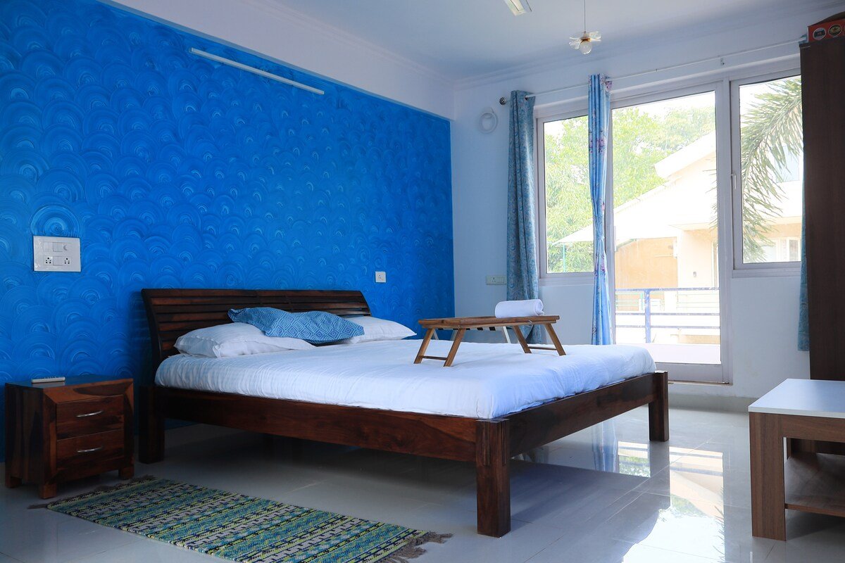 Villa Santorini Varca Goa