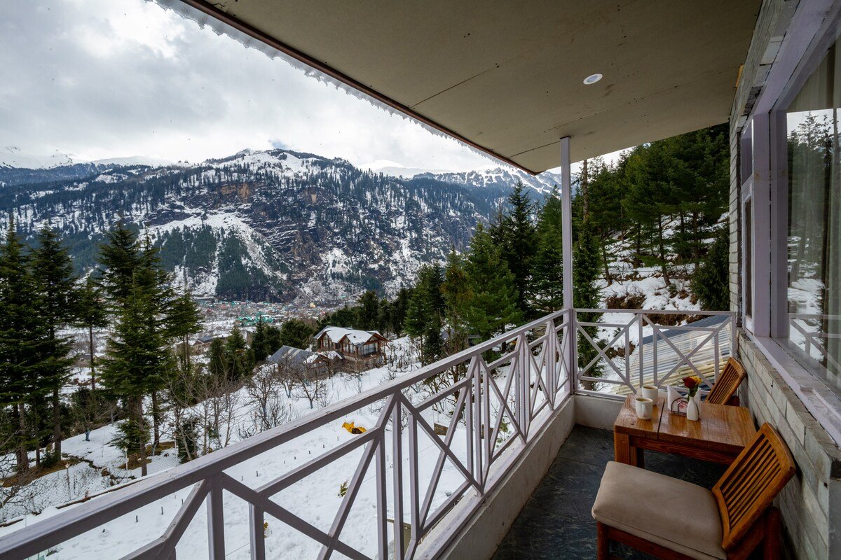 7DBR House in the Mid of Nature