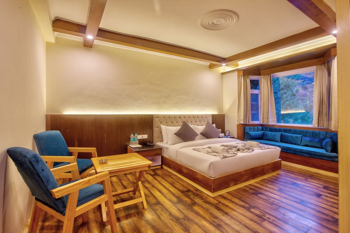 7DBR House in the Mid of Nature