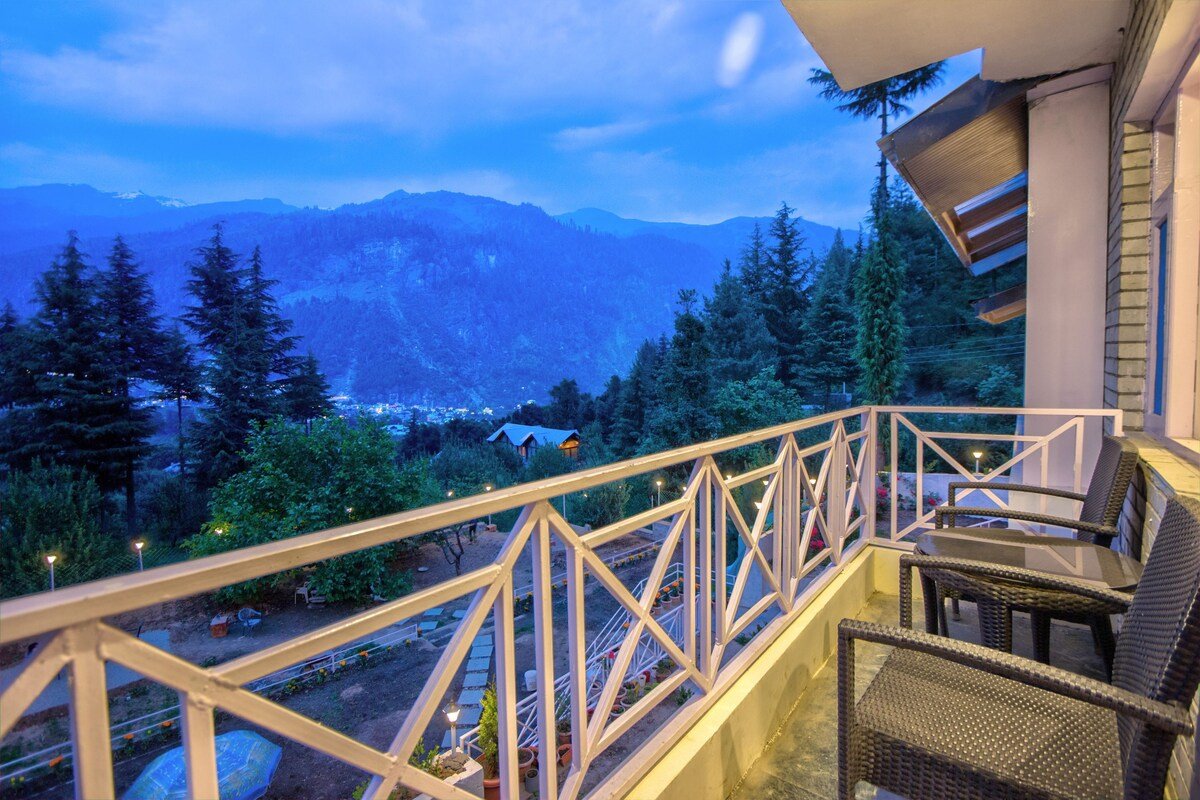 7DBR House in the Mid of Nature