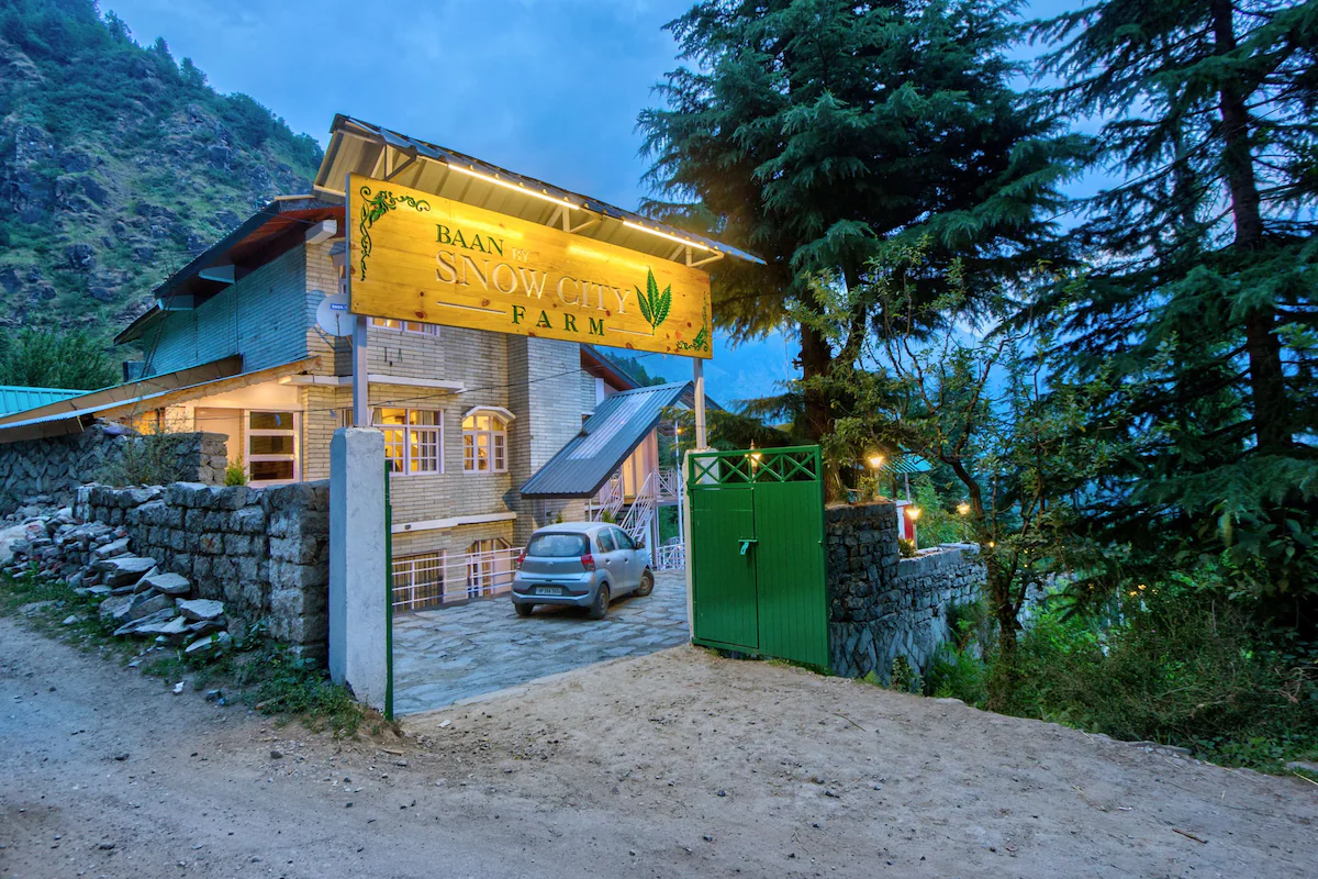 7DBR House in the Mid of Nature