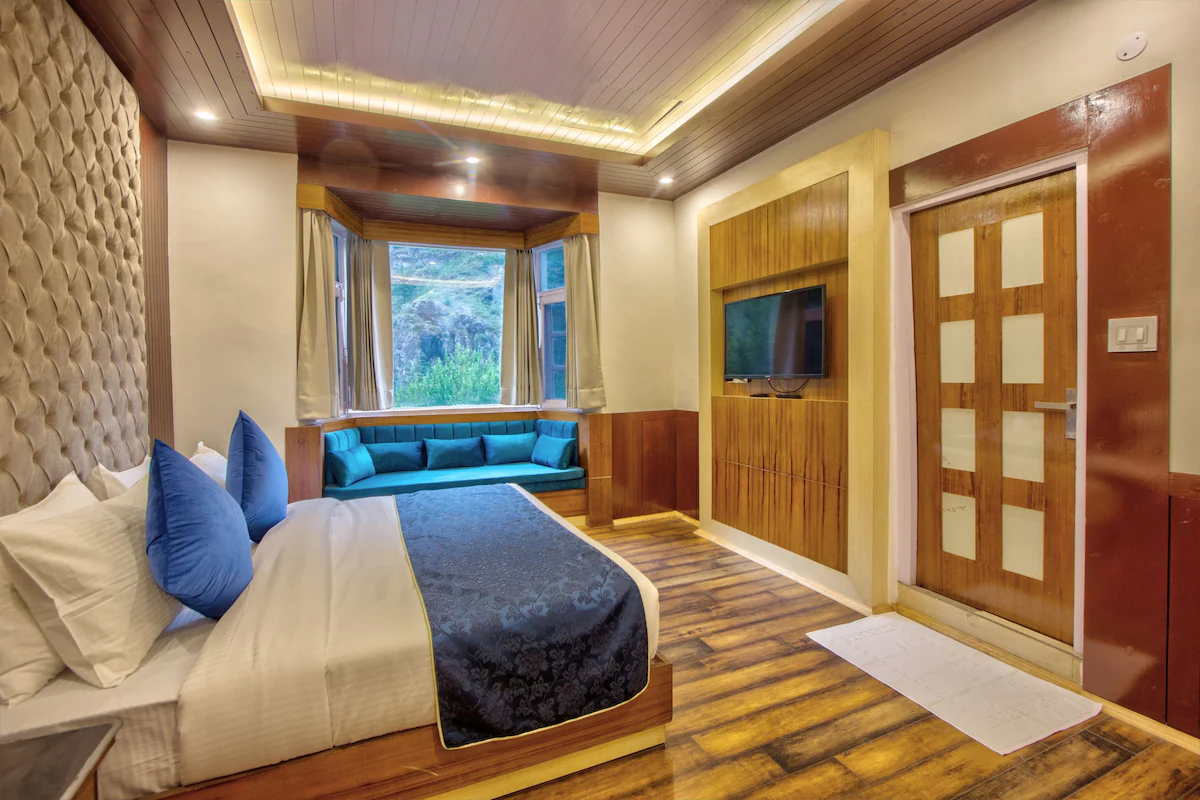 7DBR House in the Mid of Nature