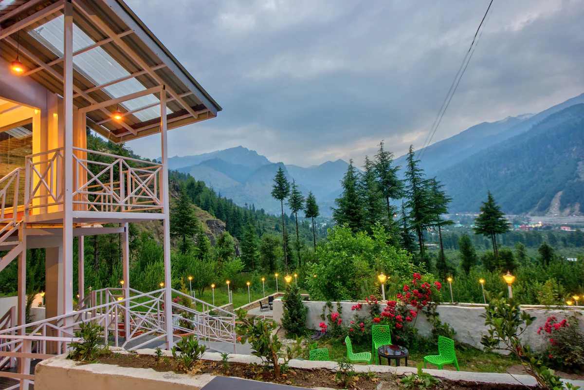 7DBR House in the Mid of Nature