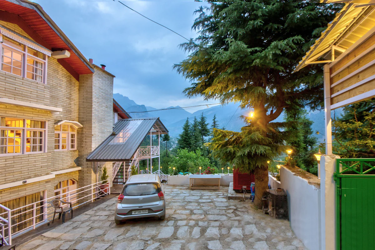 7DBR House in the Mid of Nature