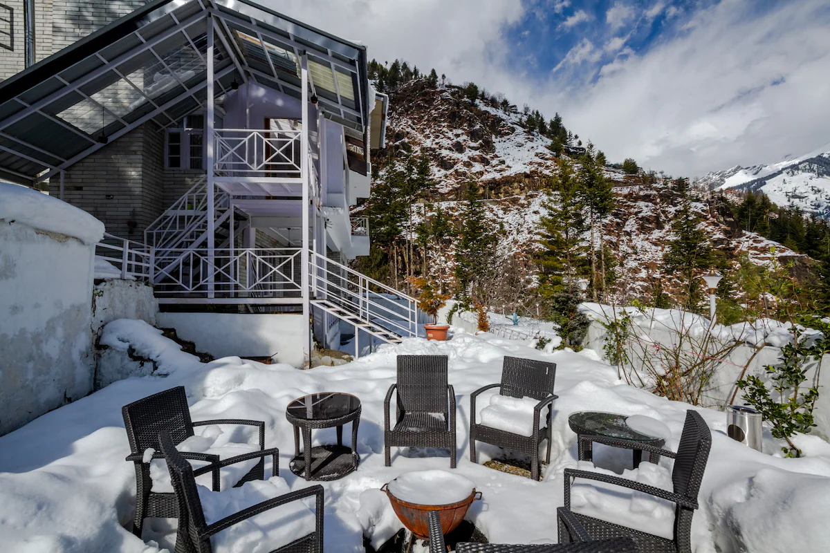 7DBR House in the Mid of Nature