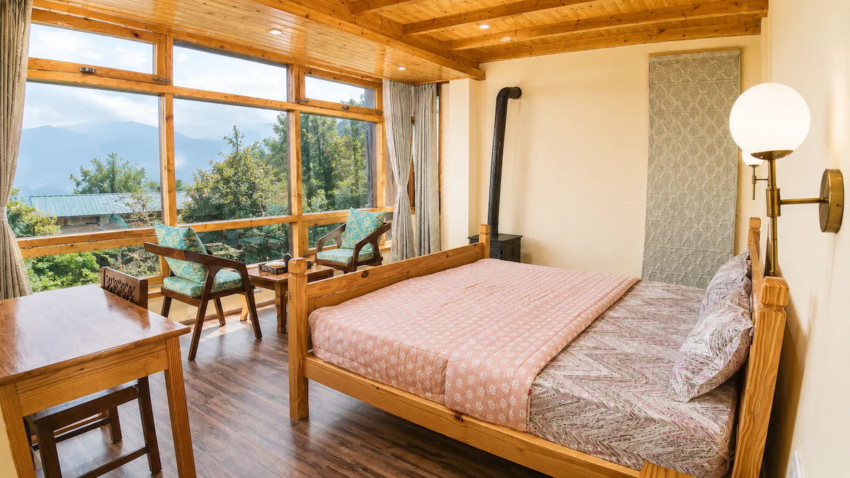 Navyra Manali