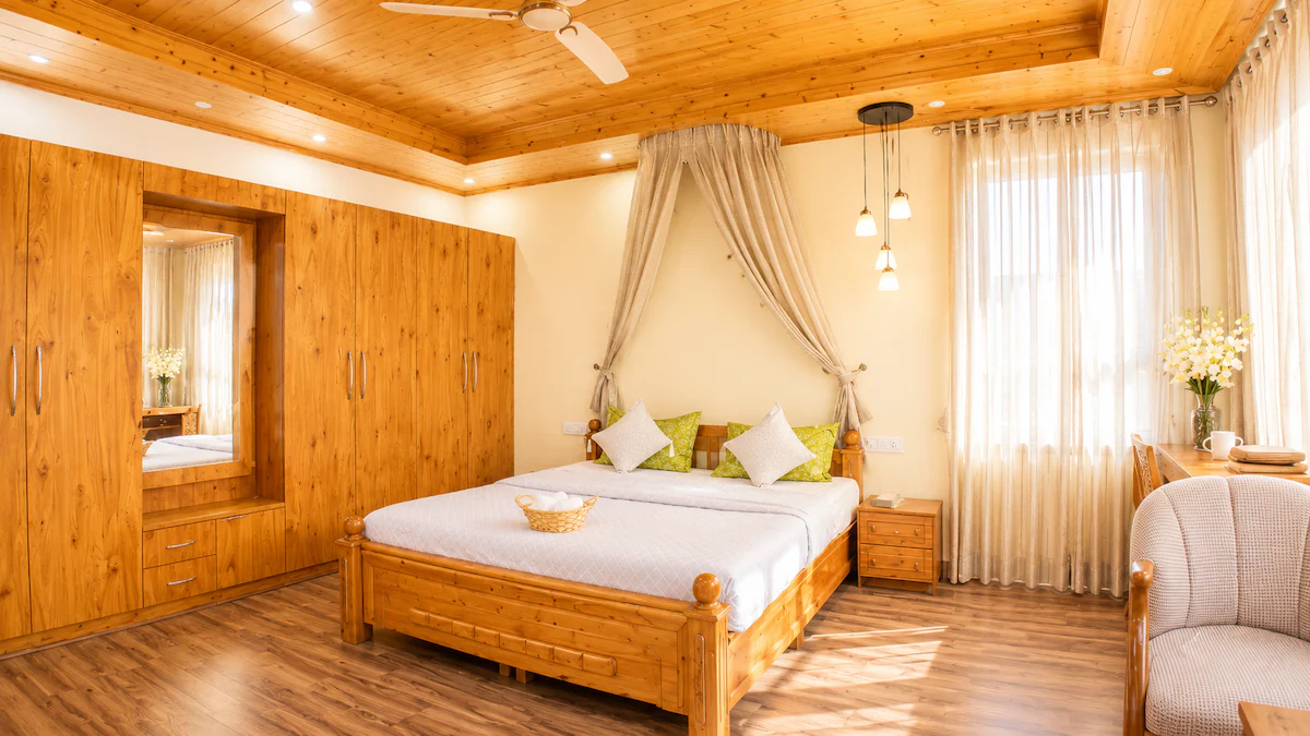 Navyra Manali