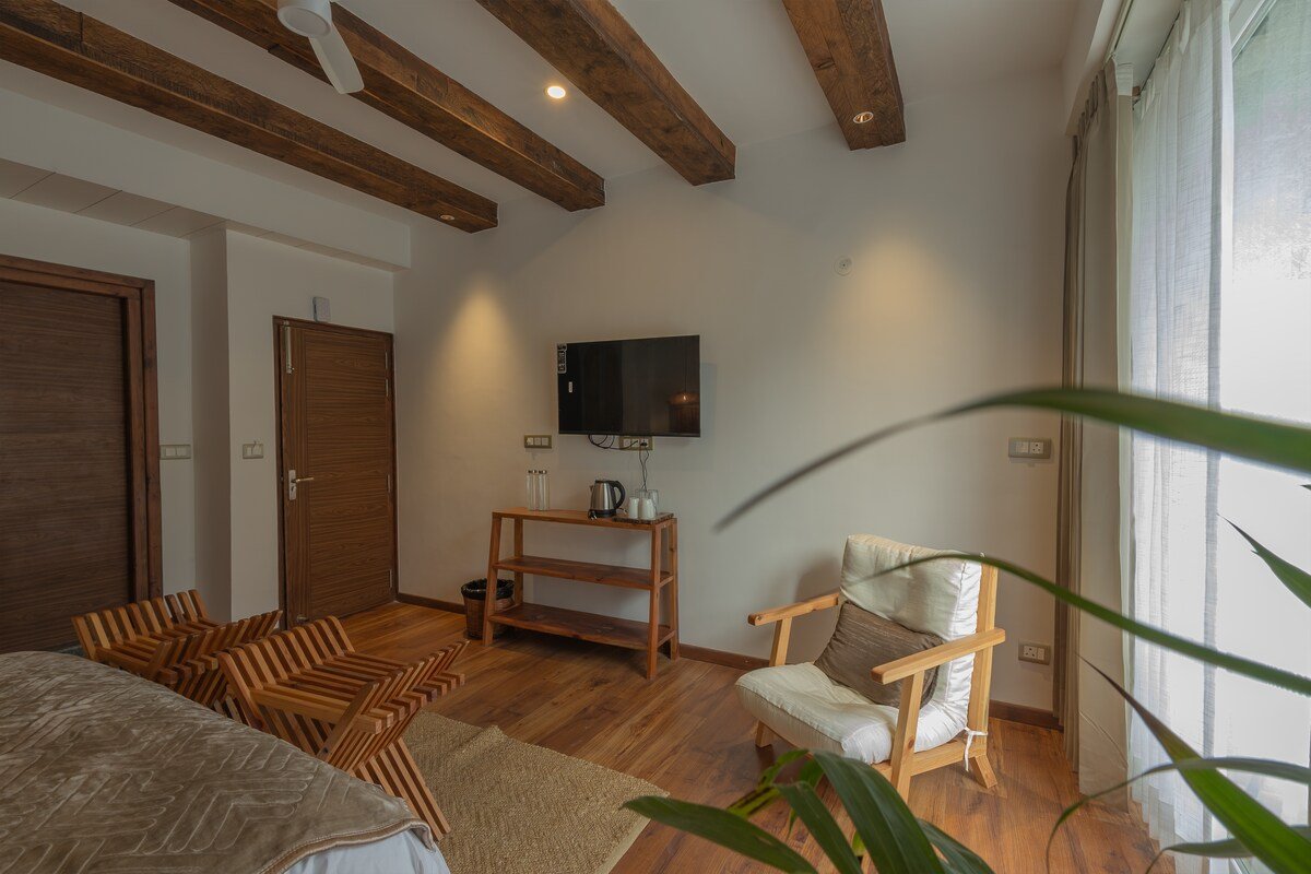 Pehlinga Riverfront 8 Room Luxury Villa