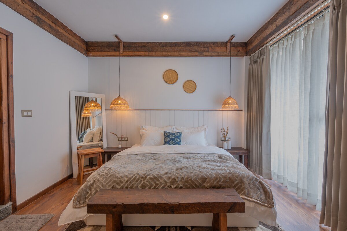 Pehlinga Riverfront 8 Room Luxury Villa