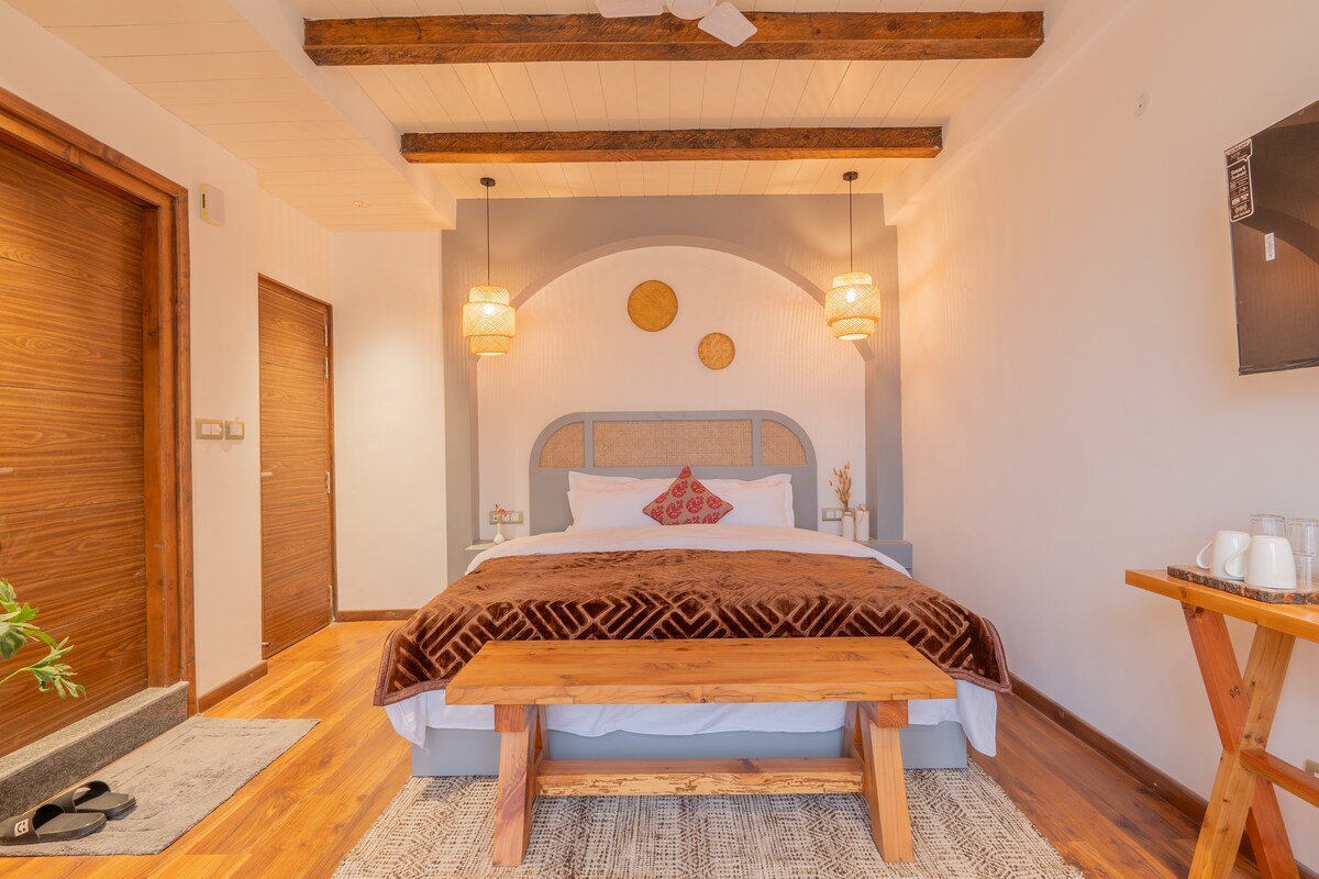 Pehlinga Riverfront 8 Room Luxury Villa