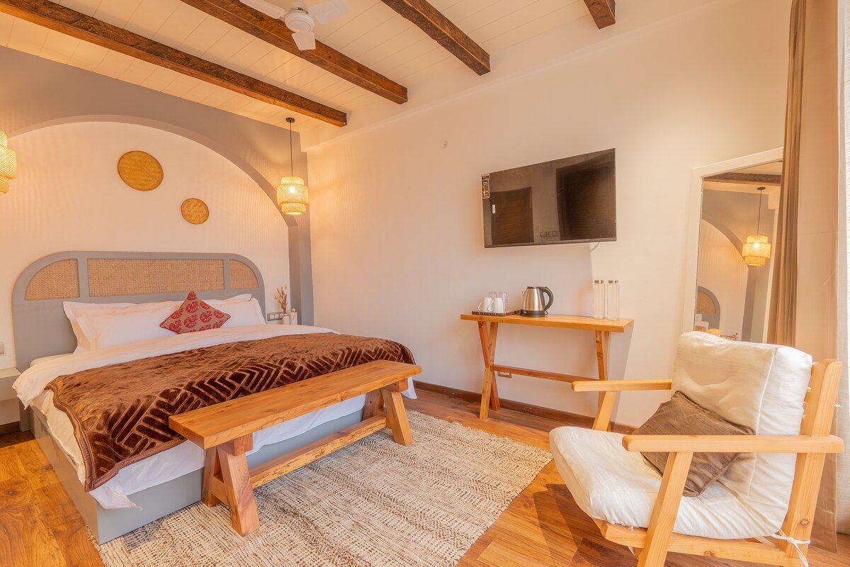 Pehlinga Riverfront 8 Room Luxury Villa