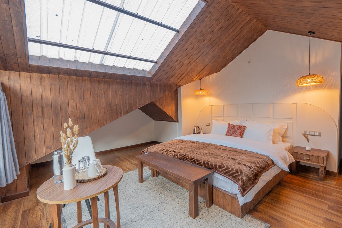Pehlinga Riverfront 8 Room Luxury Villa