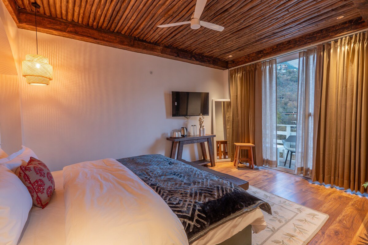 Pehlinga Riverfront 8 Room Luxury Villa