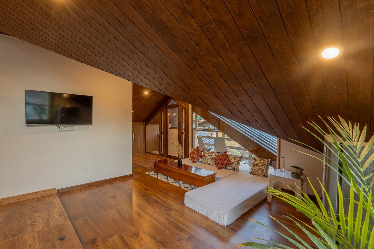 Pehlinga Riverfront 8 Room Luxury Villa