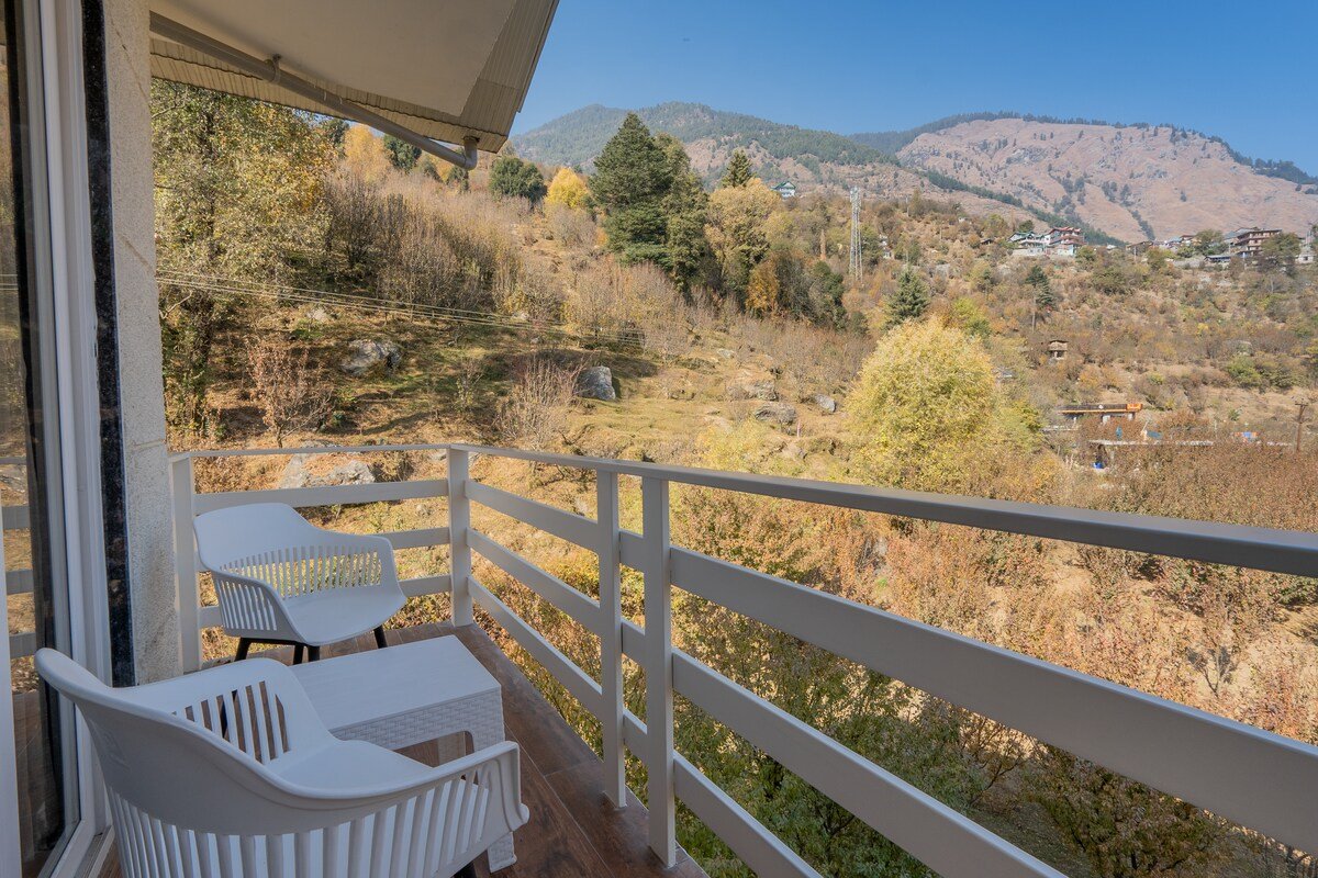 Pehlinga Riverfront 8 Room Luxury Villa